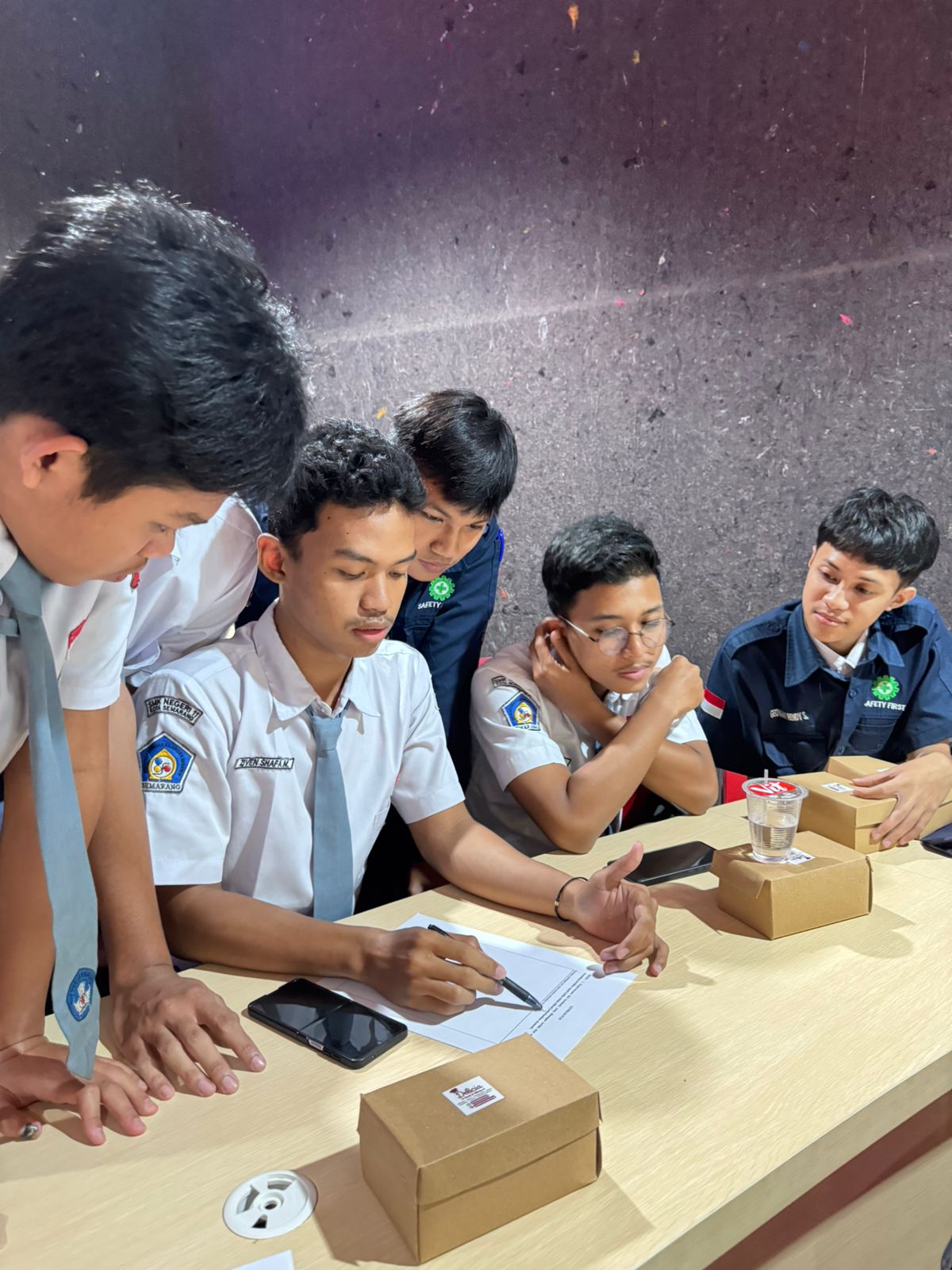 Forum Group Discussion SMK 11 Semarang